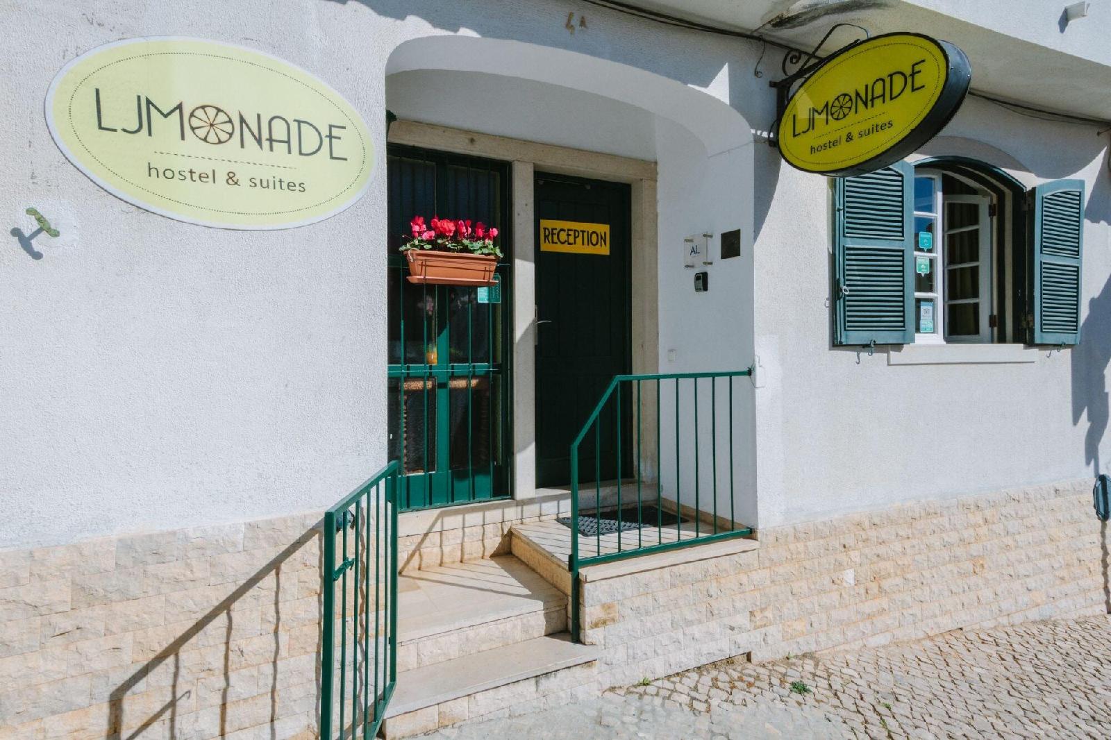 Ljmonade Hostel