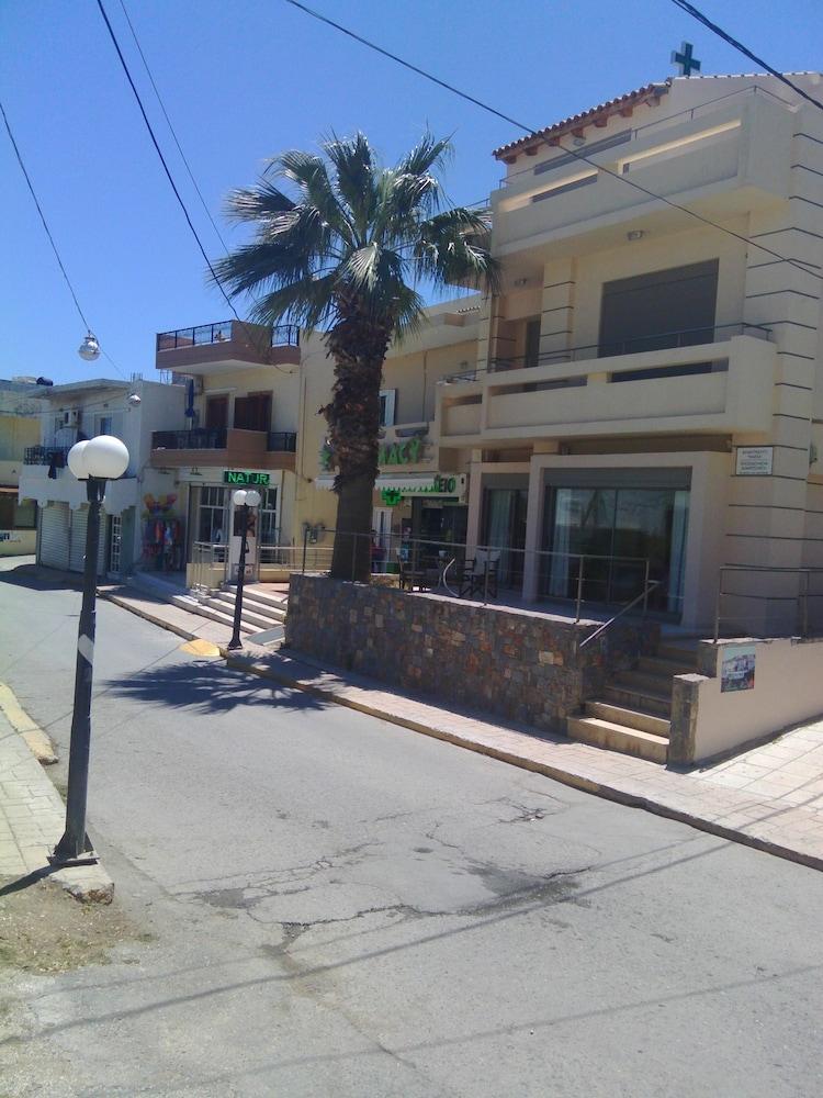 Maria Apartments
