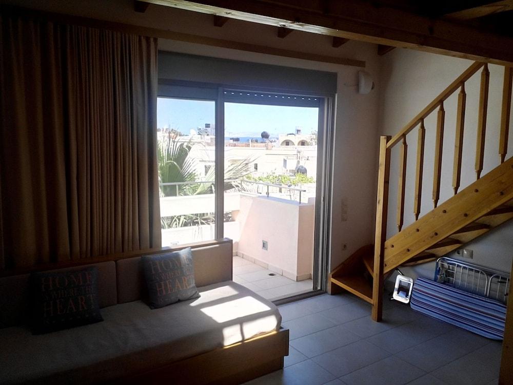 Maria Apartments