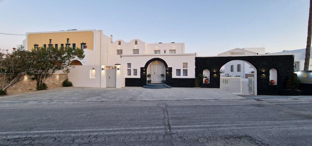 Rodakas Hotel