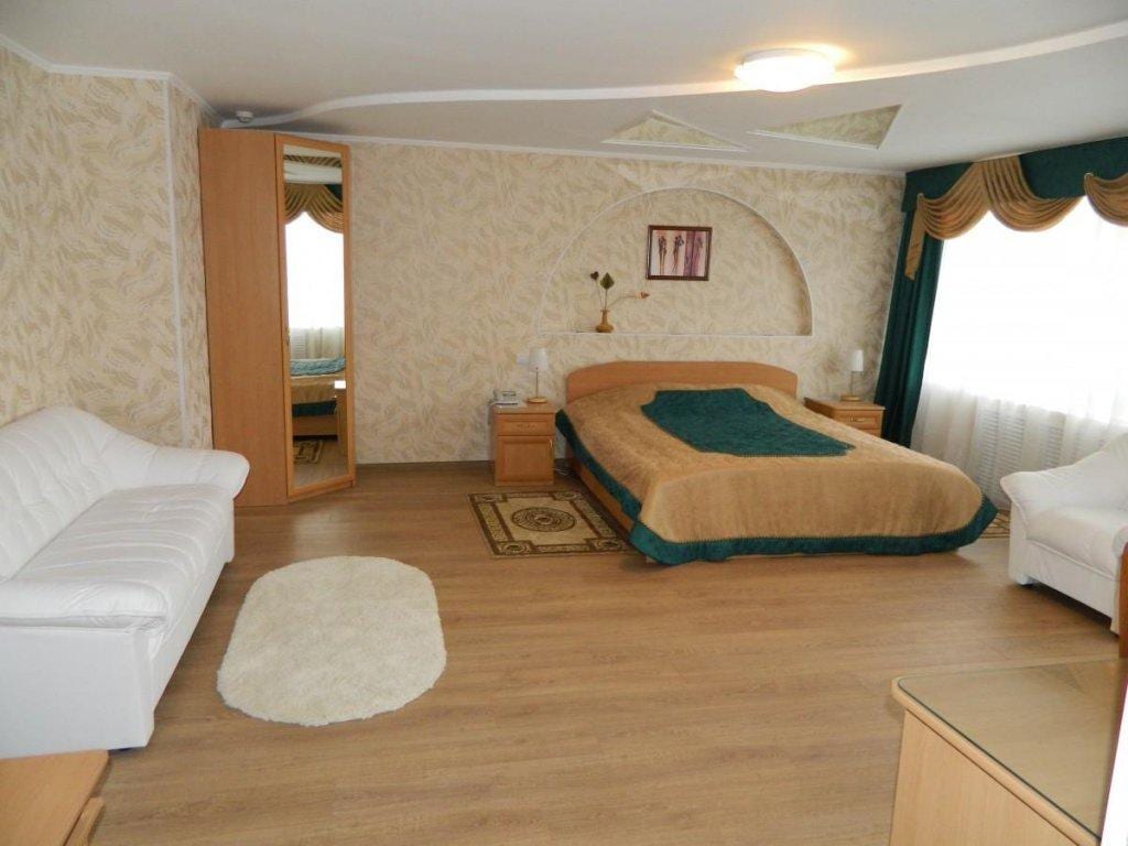 Hotel Salut