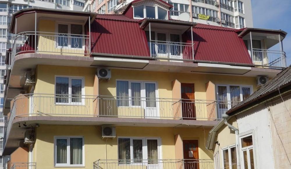 Maisky Hotel