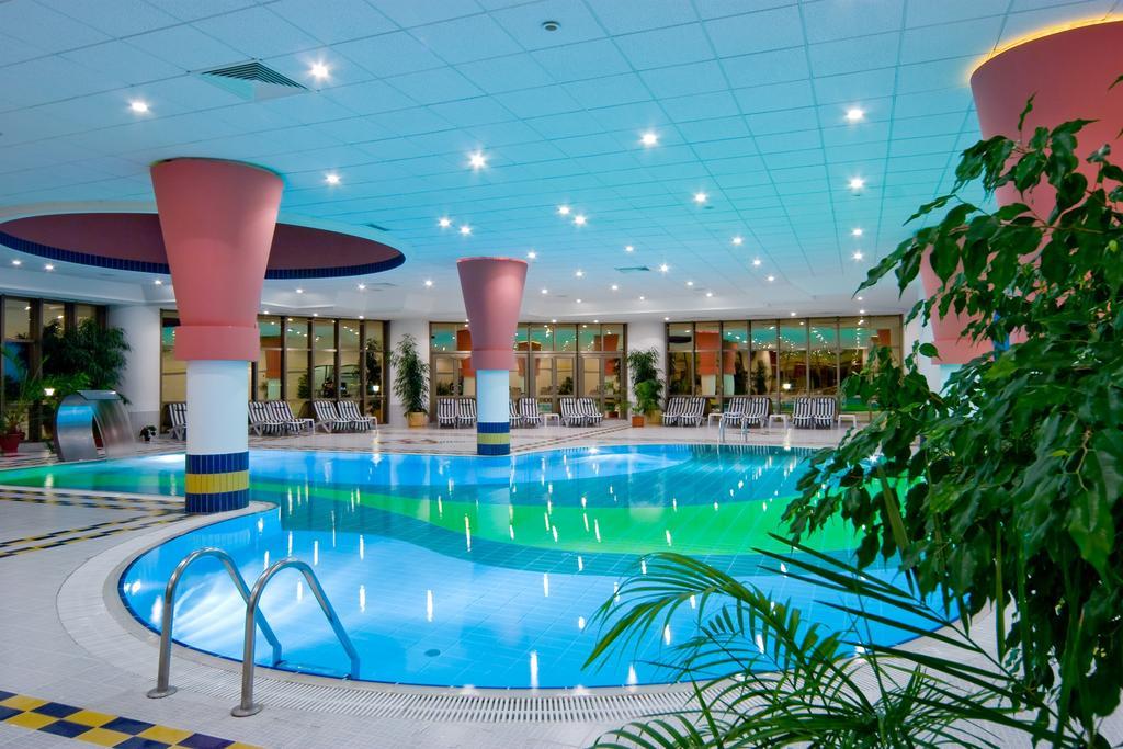 Nadezhda Hotel