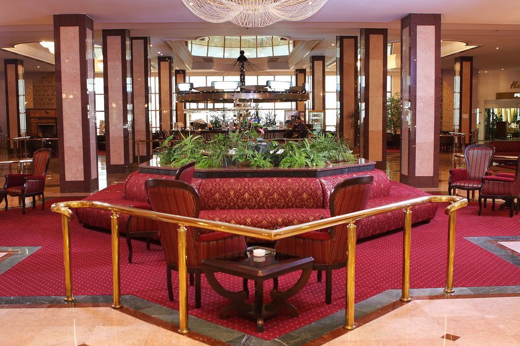 Nadezhda Hotel