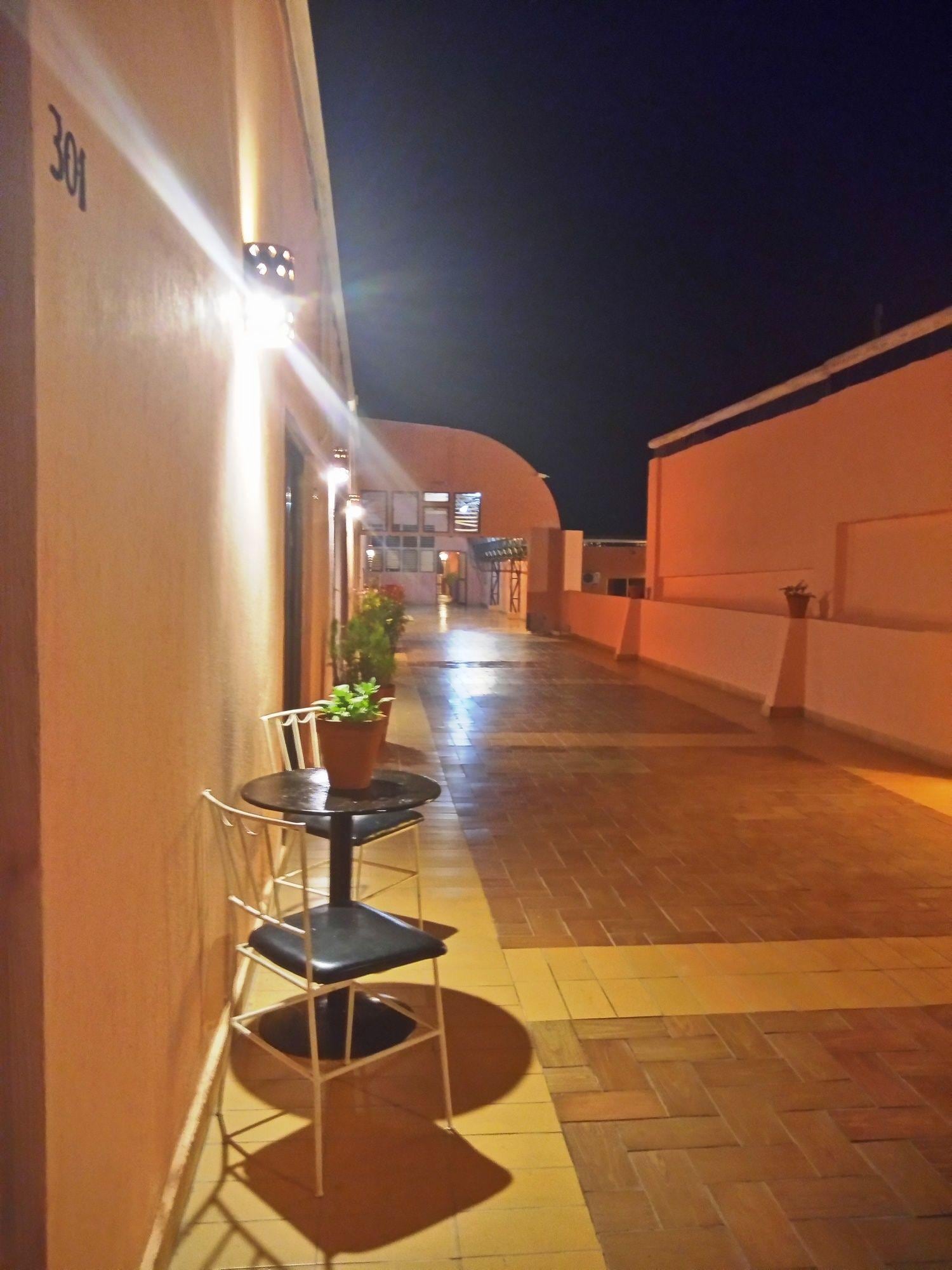 Los Jitos Hotel & Suites