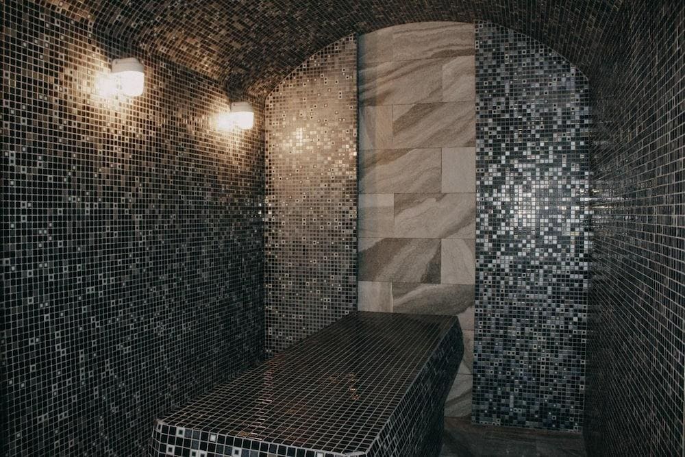 Aragon Hotel