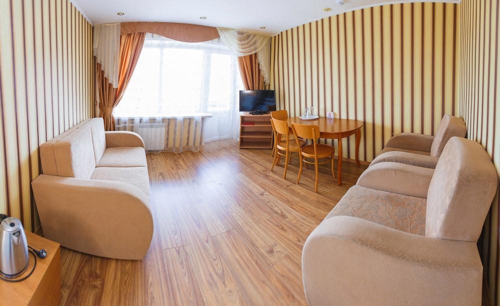 Hotel Barguzin