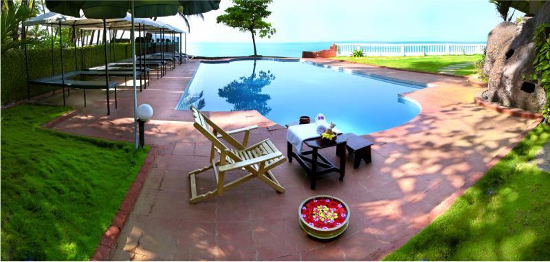 Mascot Beach Resort