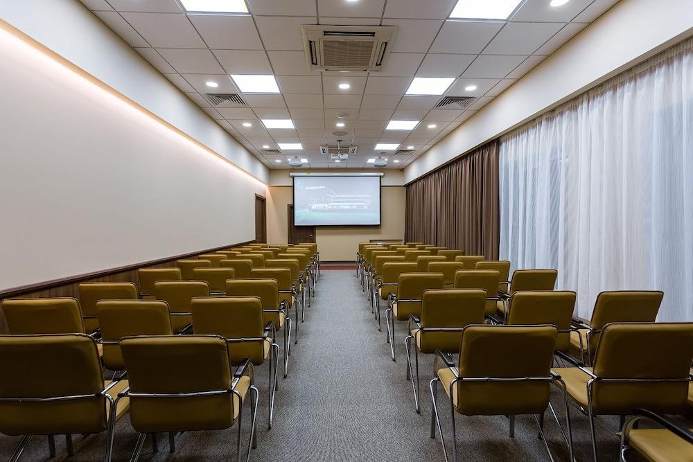 Alfa Business-Hotel