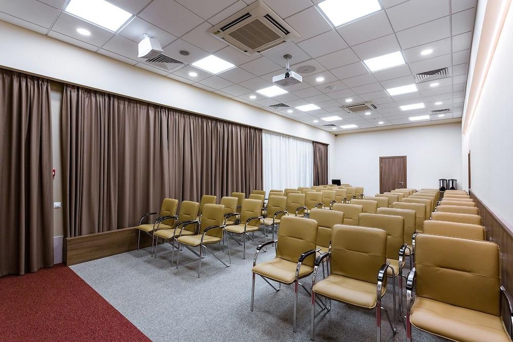 Alfa Business-Hotel