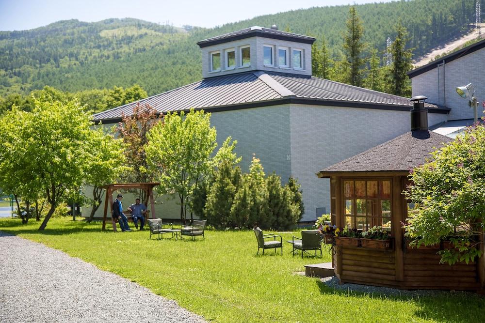 Santa Resort Hotel