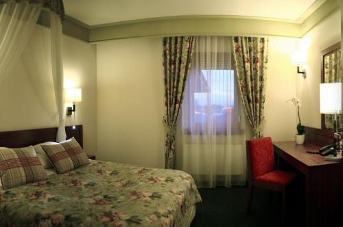 Ahotel