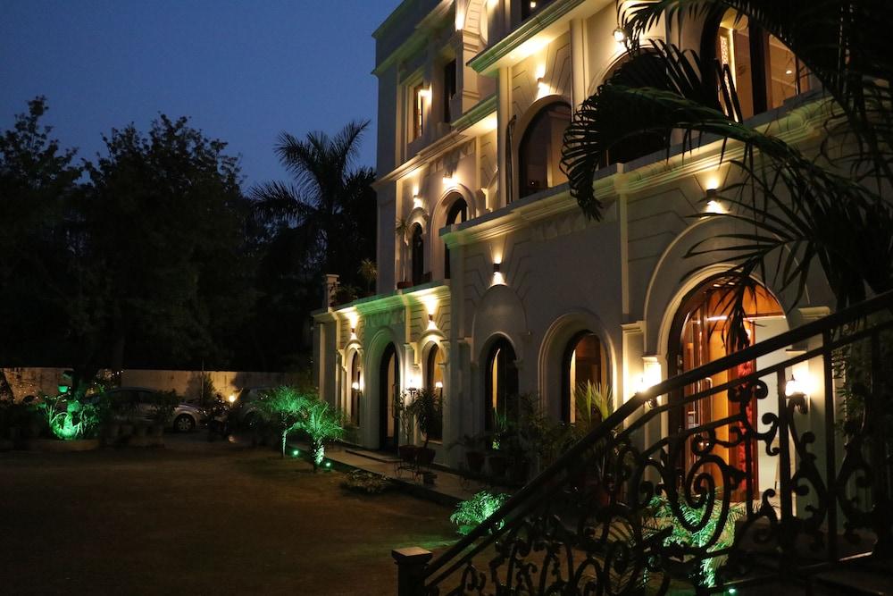 Hotel Kings Retreat