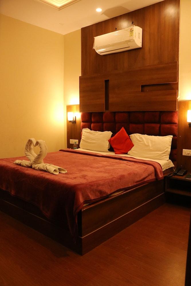 Hotel Kings Retreat