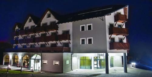 Era Hotel