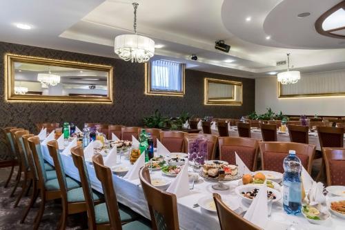 Karczowka Hotel - Restauracja