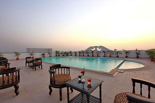 Hotel Airlink Castle