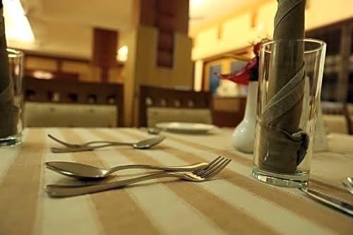 Hotel Airlink Castle