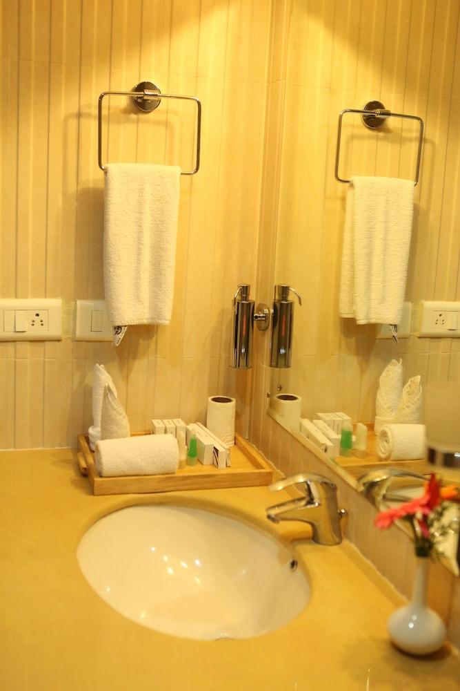 Hotel Airlink Castle