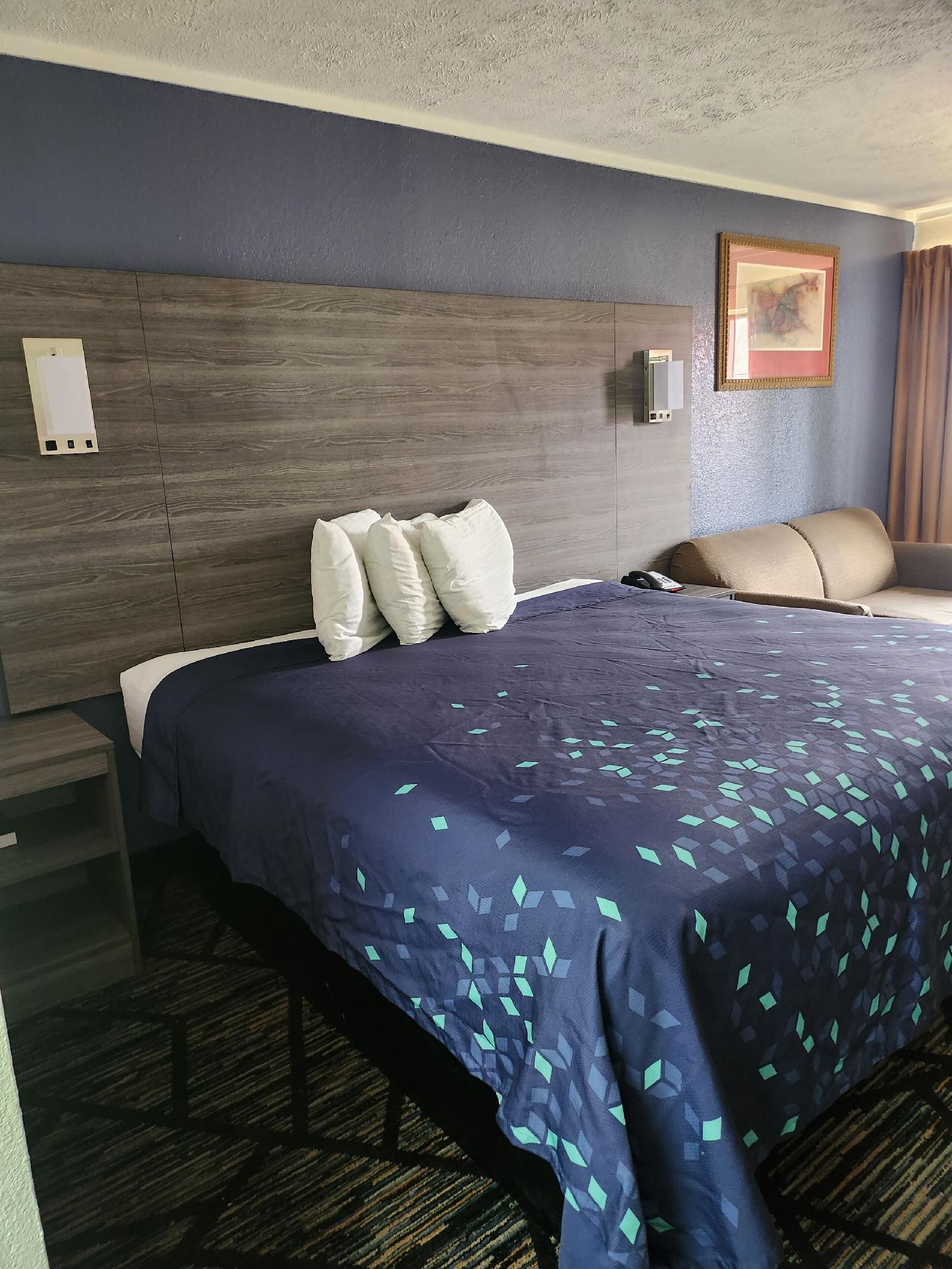 Americas Best Value Inn-Forest
