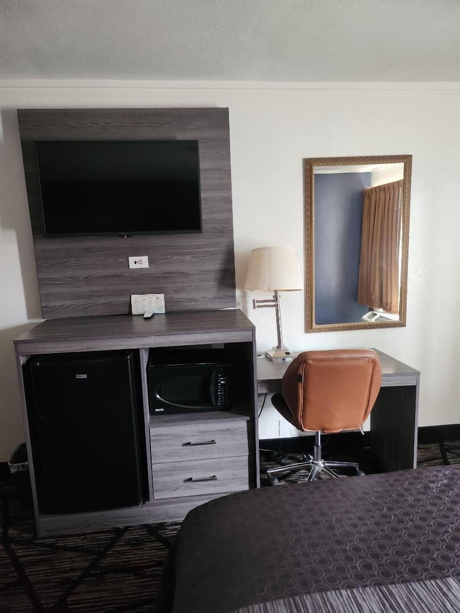 Americas Best Value Inn-Forest