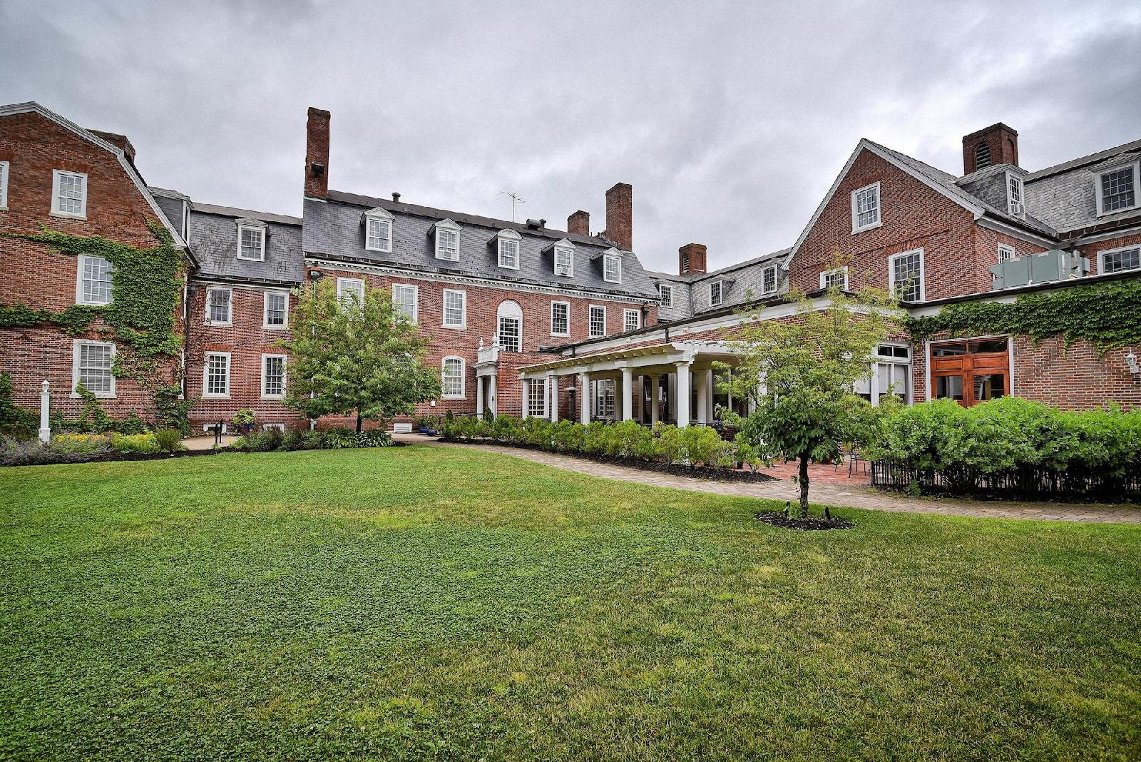 The Exeter Inn
