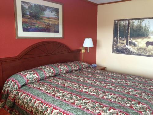 Dequeen Courtyard Inn