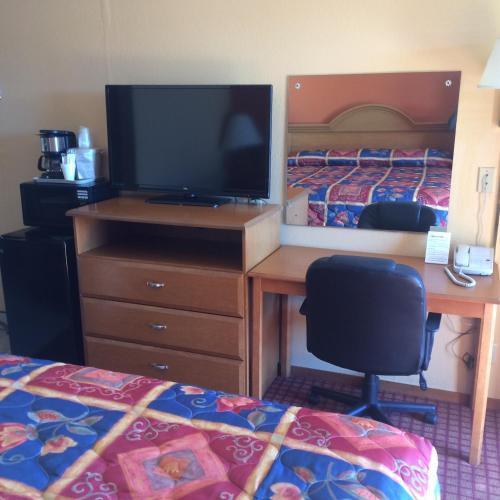Dequeen Courtyard Inn