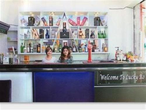 Lucky Ro Hotel & Restaurant