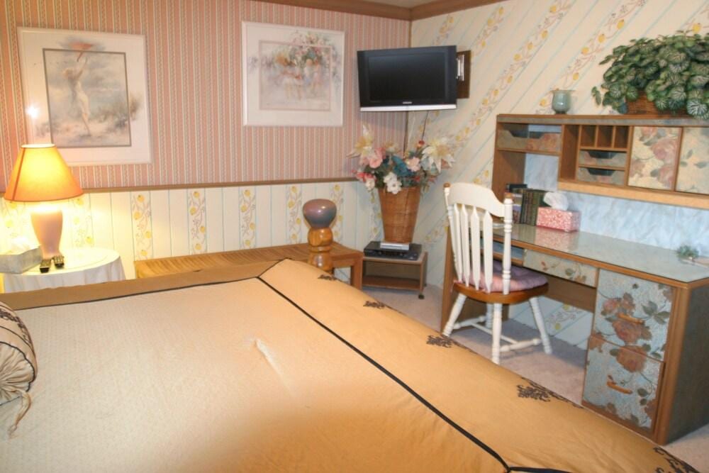 Halcyon Heights Bed & Breakfast/Inn