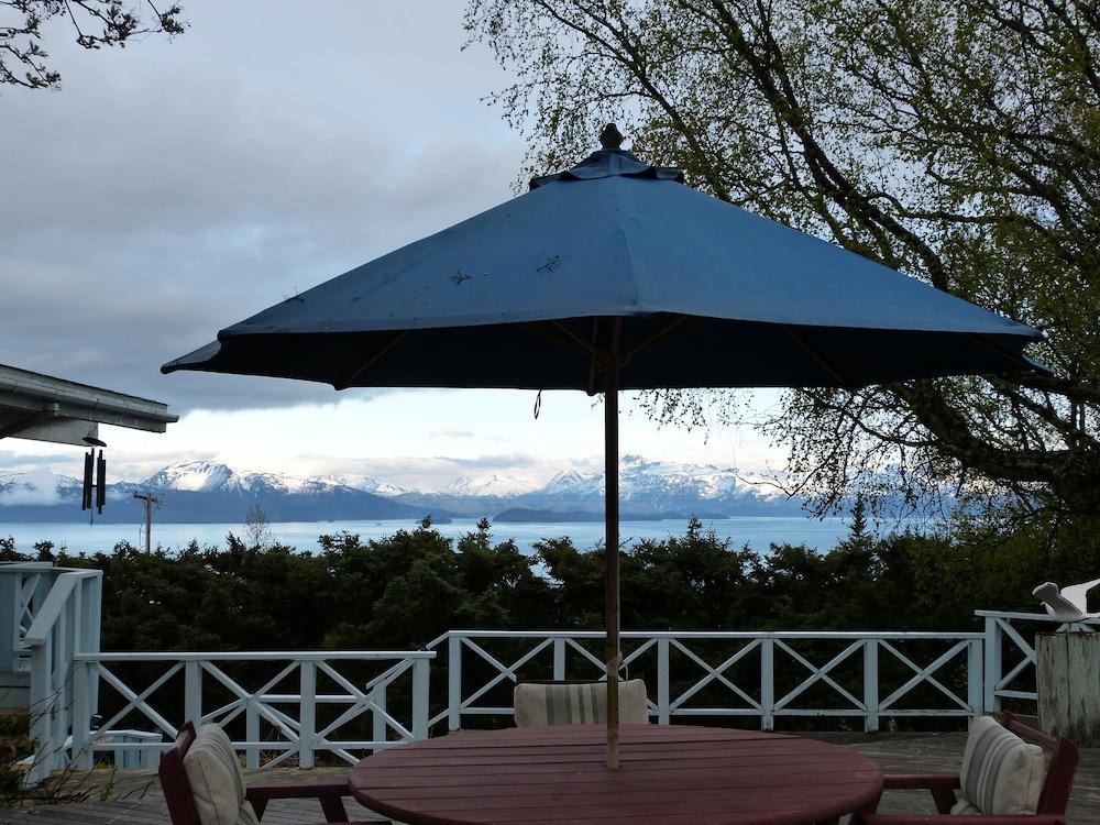 Halcyon Heights Bed & Breakfast/Inn
