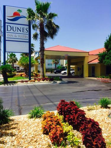 Dunes Inn & Suites