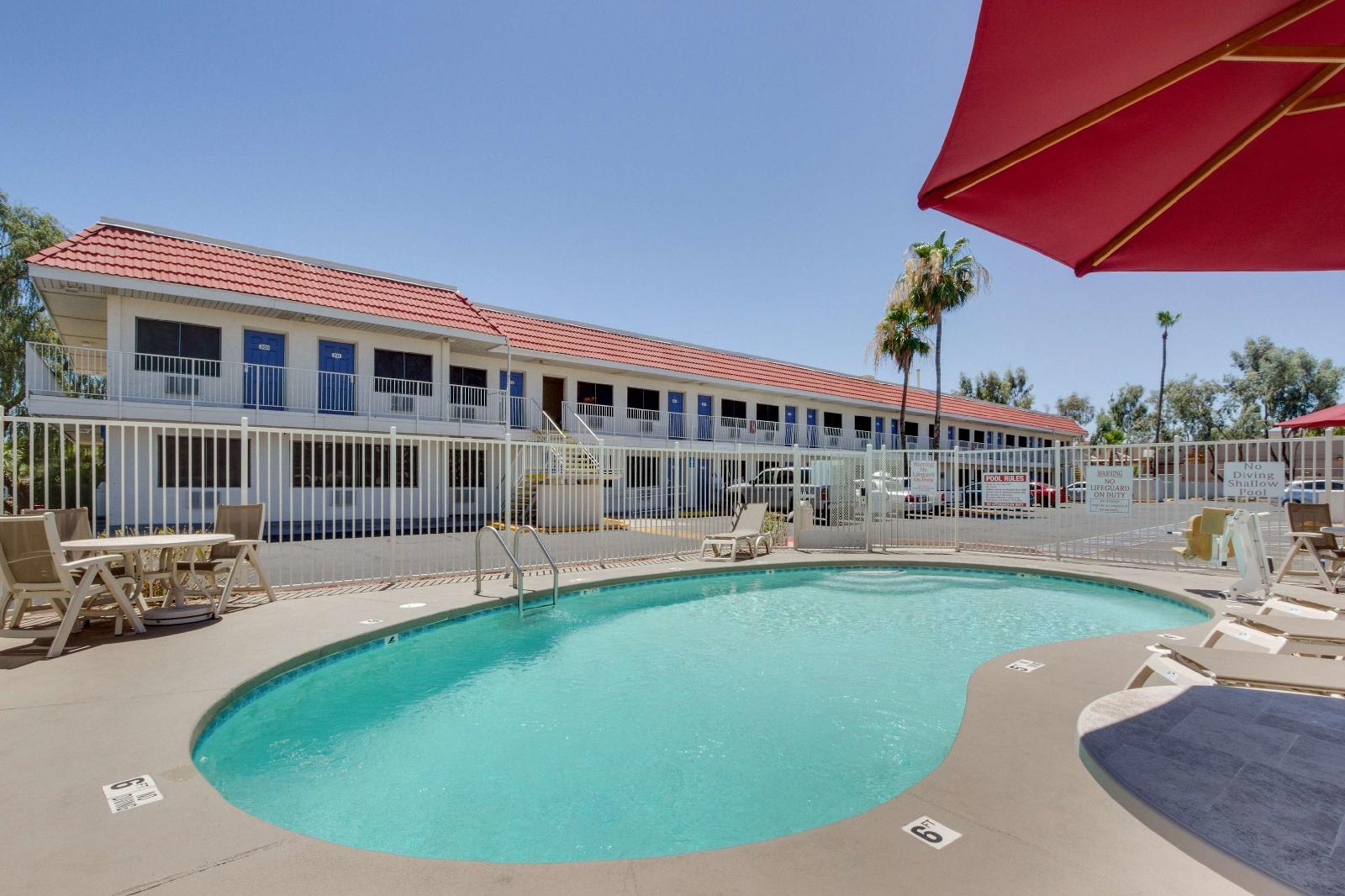 Motel 6 Phoenix Tempe Broadway ASU