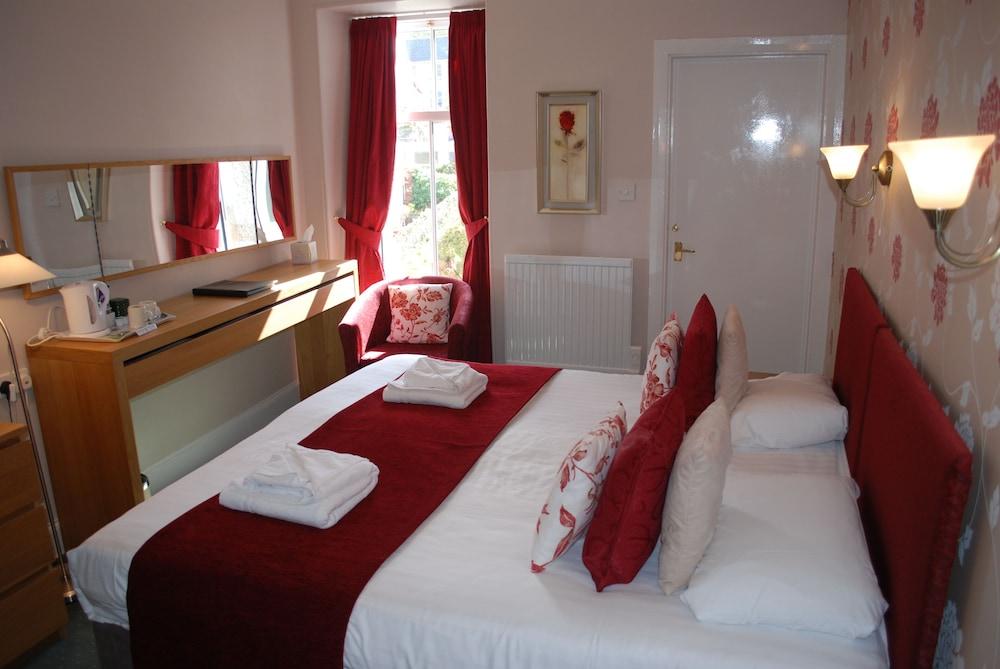 The Ardyne Guest House