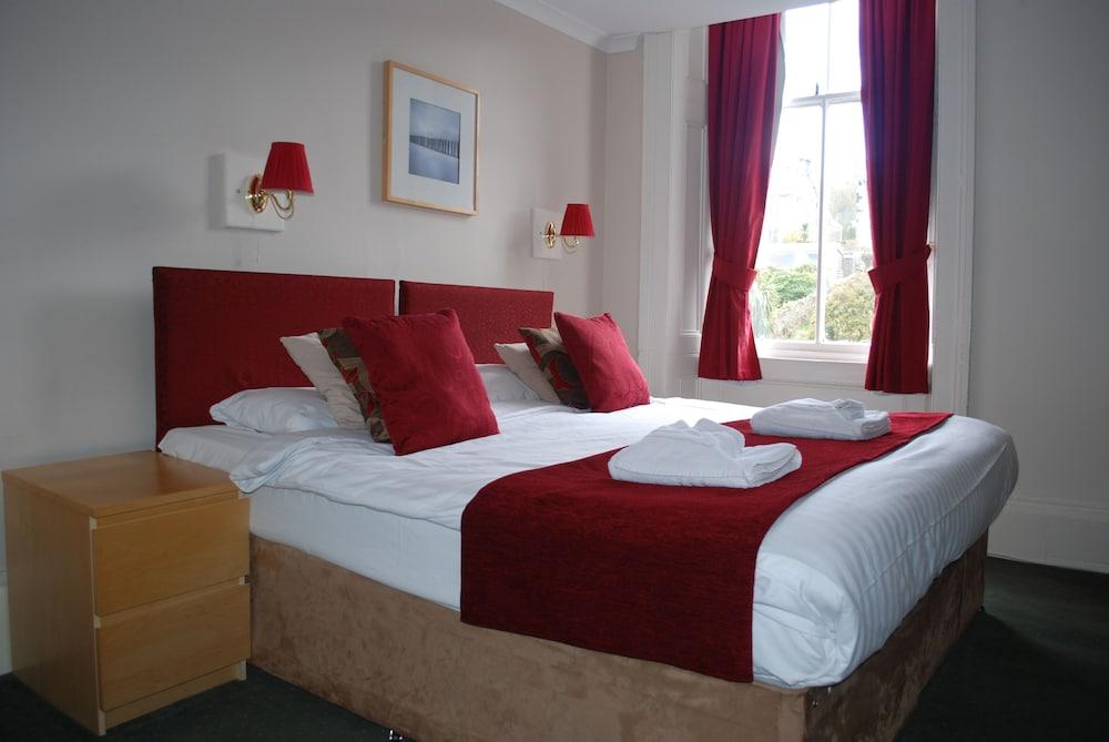 The Ardyne Guest House