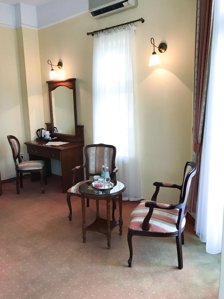 Hotel Villa Royal