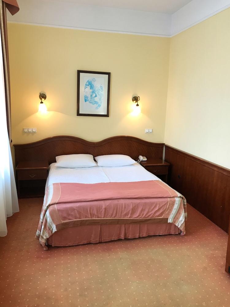 Hotel Villa Royal