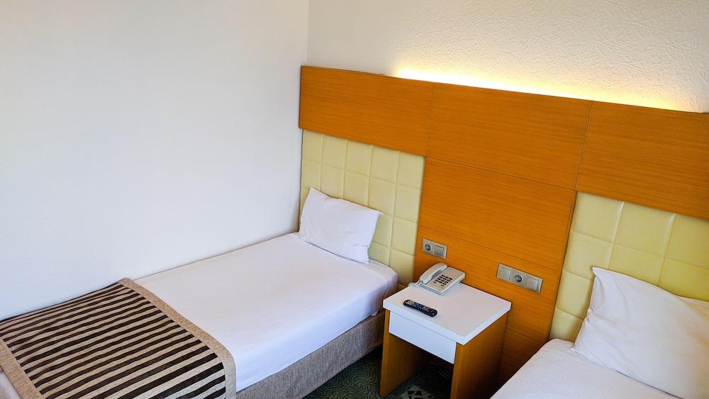 Nuezhet Hotel