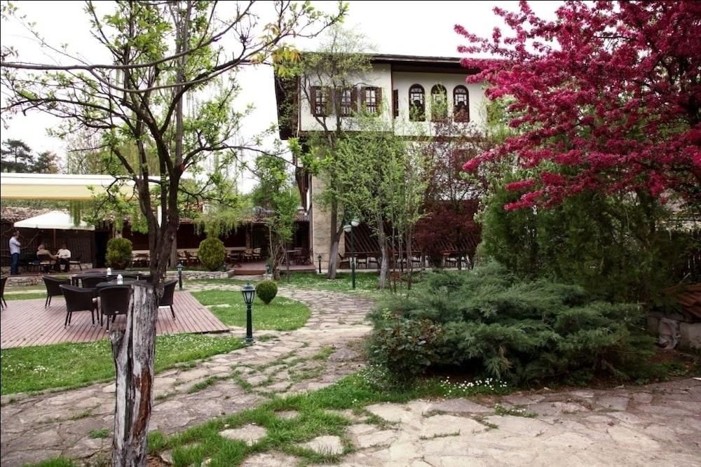 Gokcuoglu Konagi