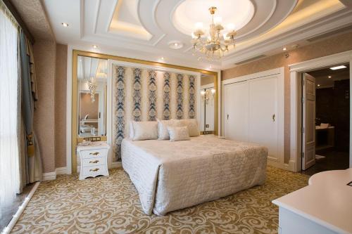 Grand Altuntas