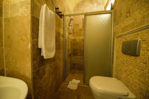Vineyard Cave Hotel