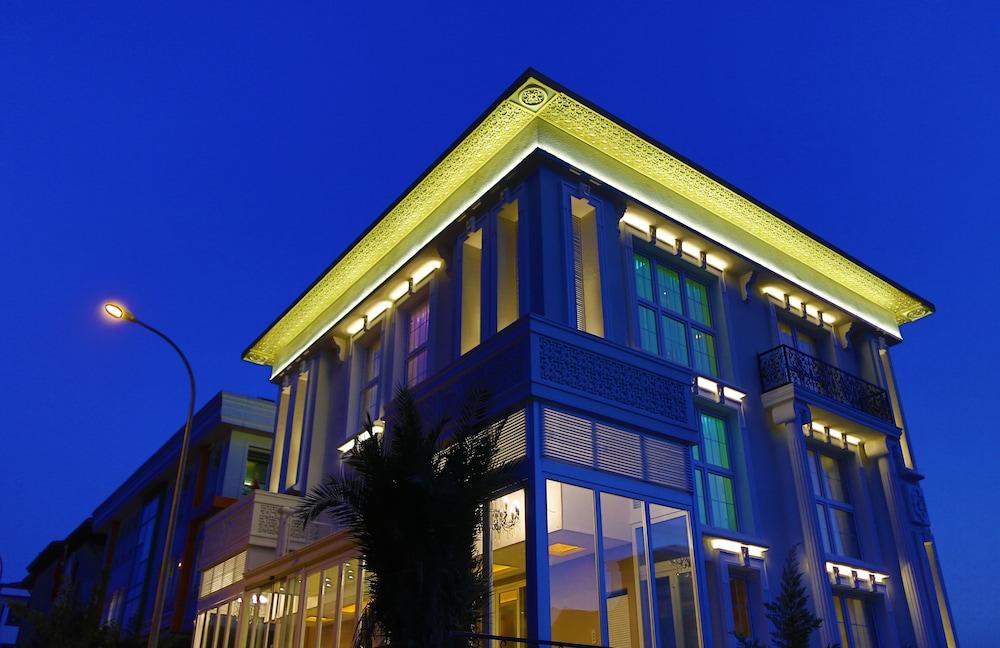 Elegance Asia Hotel