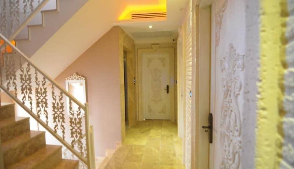 Elegance Asia Hotel
