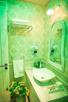 Elegance Asia Hotel