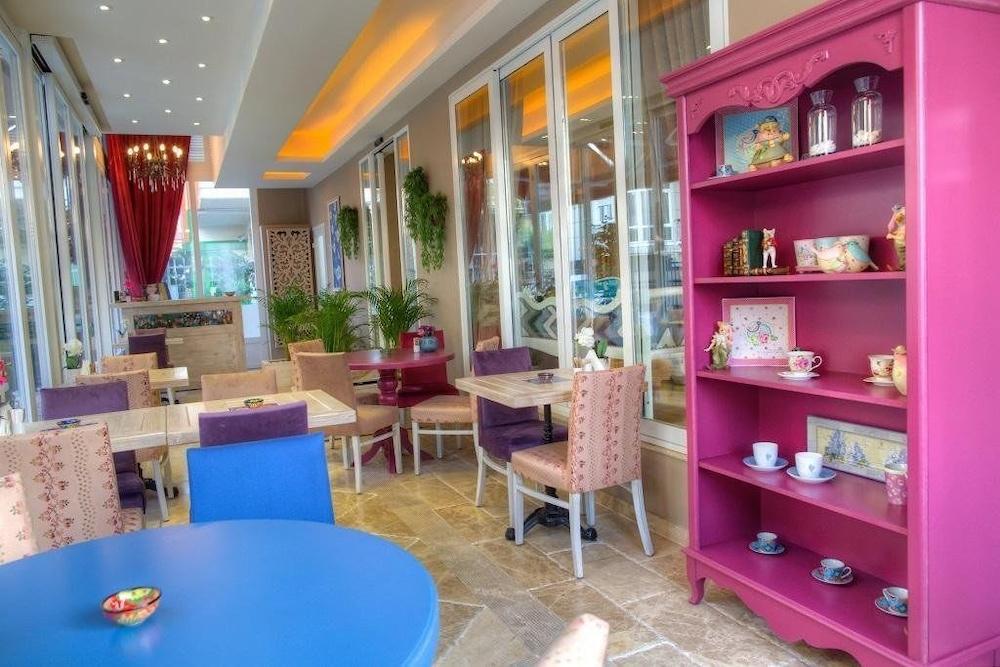 Elegance Asia Hotel