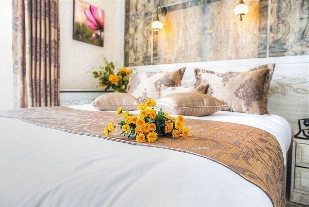 Elegance Asia Hotel