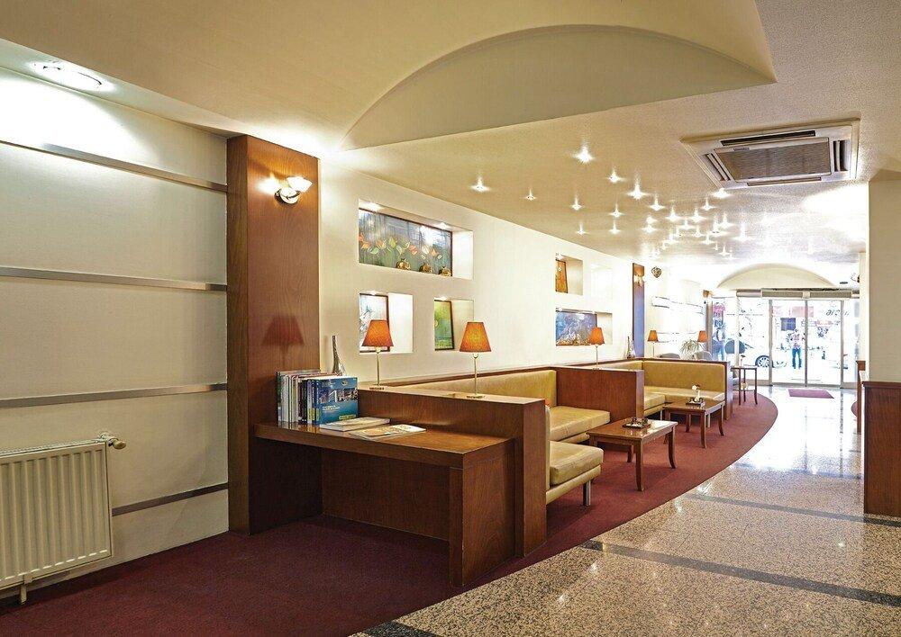 Arma Hotel