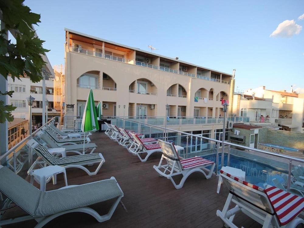 Ucem Hotel Golden Sea