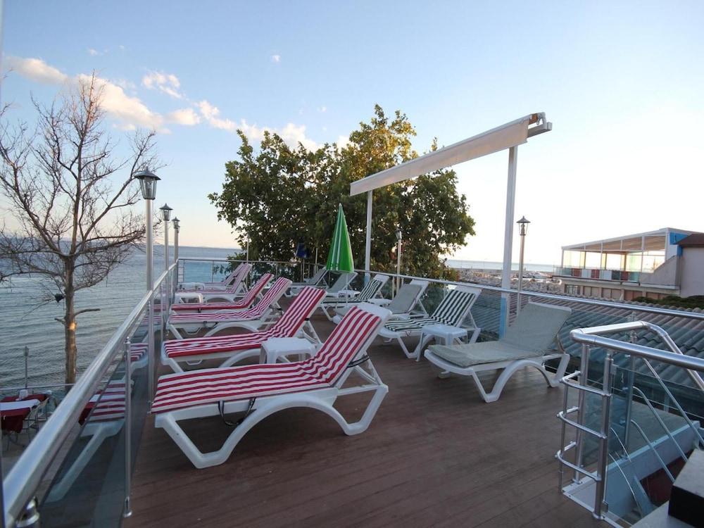 Ucem Hotel Golden Sea