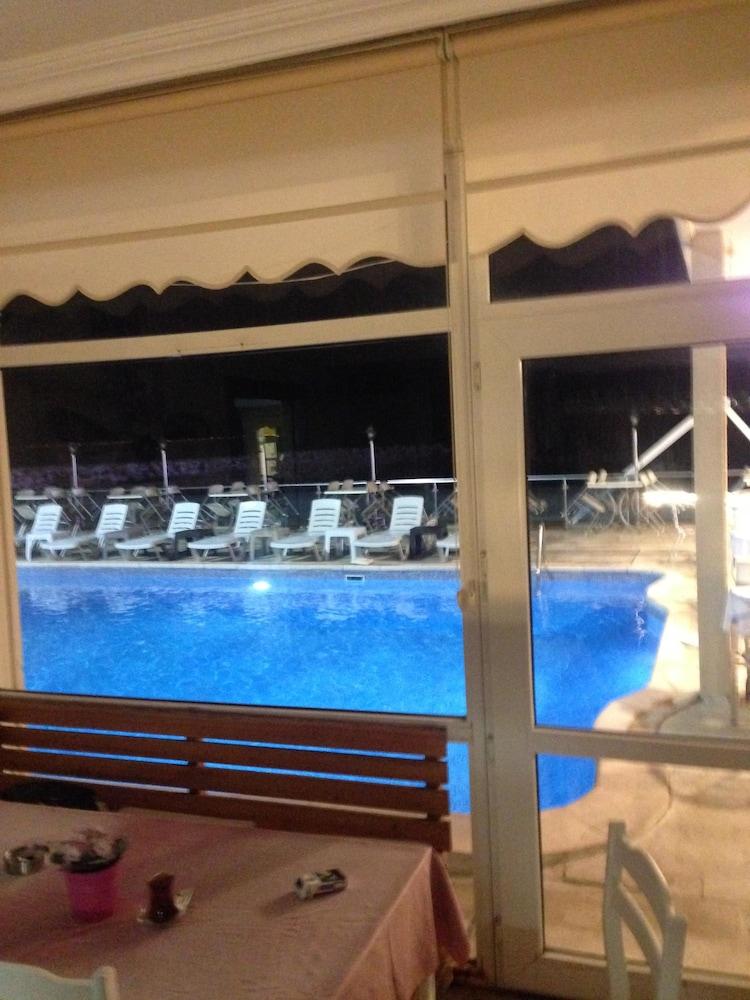 Ucem Hotel Golden Sea